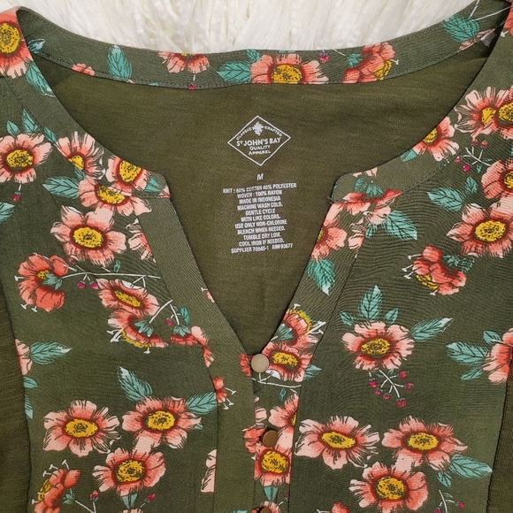 St. John's Bay shirt - Picture 2 of 4